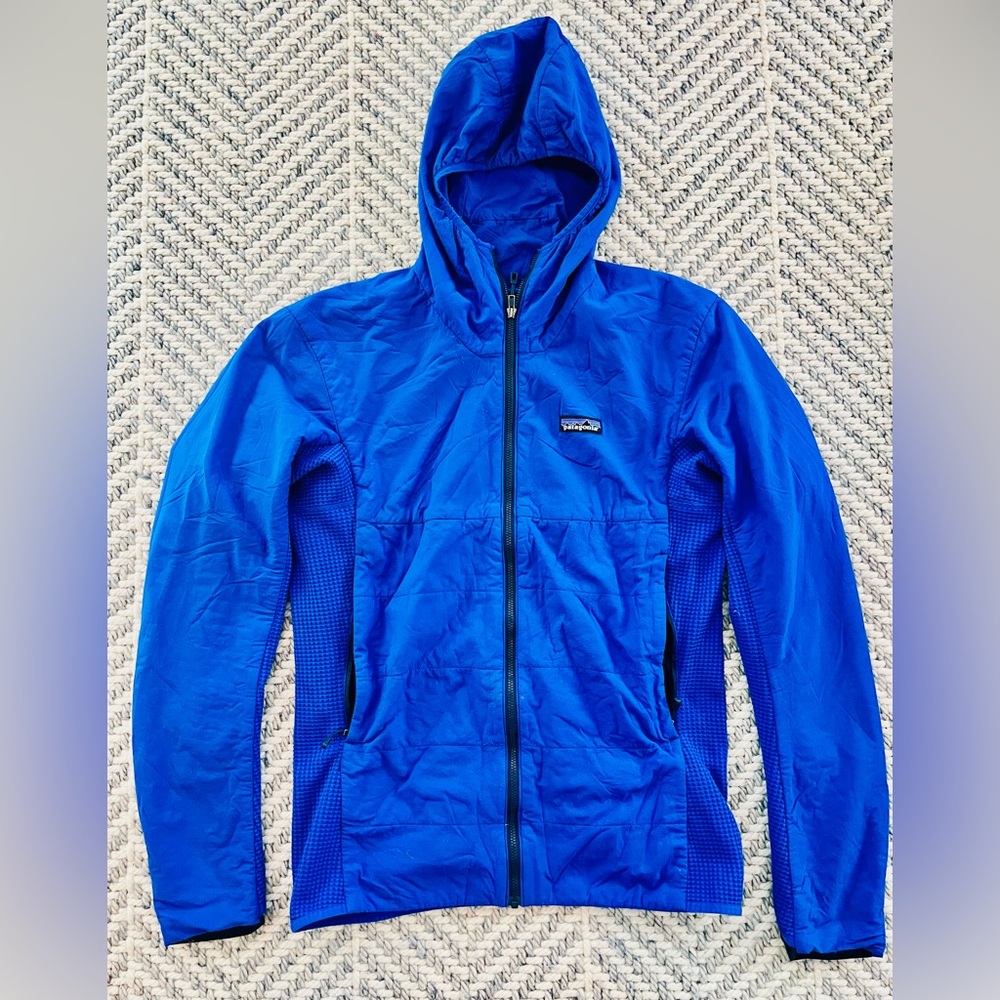 Patagonia Men’s Nano Air Light Blue Hoody